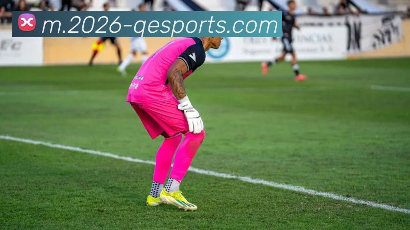 前利雅得胜利主帅卡斯特罗加盟格雷米奥C罗在评论区送上祝贺